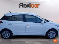 Usado Hyundai i20 84 CV (61 kW) 2017 Blanco Utilitario