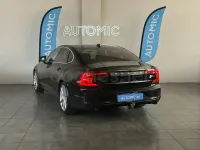 Usado Volvo S90 Momentum 190 CV (139 kW) 2019 Negro Berlina