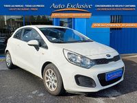 Usado Kia Rio 85 CV (62 kW) 2014 Blanco Berlina
