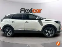 Usado Peugeot 3008 Allure 130 CV (95 kW) 2021 Blanco SUV