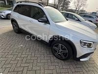 Usado Mercedes GLB180 136 CV (100 kW) 2023 Gris / plata SUV