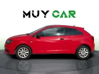 Usado Seat Ibiza SC Reference 95 CV (69 kW) 2016 Rojo Utilitario