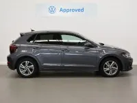 Usado VW Polo 95 CV (69 kW) 2022 Gris/plata Utilitario