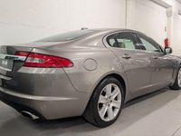 Usado Jaguar XF Premium Luxury 298 CV (219 kW) 2008 Beige Berlina