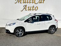 Usado Peugeot 2008 Allure 100 CV (73 kW) 2015 Blanco SUV