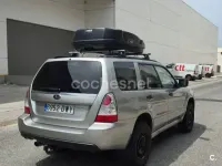 Usado Subaru Forester 125 CV (91 kW) 2006 Gris / plata SUV