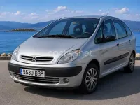 Usado Citroën Xsara Picasso 117 CV (86 kW) 2000 Gris / plata Monovolumen