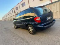 Usado Chrysler Voyager 150 CV (110 kW) 2004 Azul Monovolumen