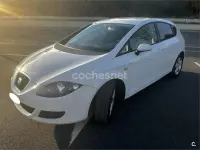 Usado Seat Leon Sport 105 CV (77 kW) 2008 Blanco Utilitario