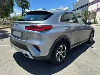 Usado Kia XCeed 136 CV (100 kW) 2021 Gris / plata SUV