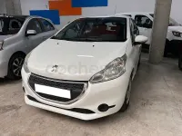 Usado Peugeot 208 Active 68 CV (50 kW) 2013 Blanco Utilitario
