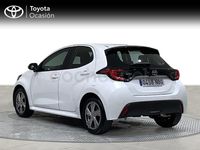 Usado Toyota Yaris Hybrid Active 116 CV (85 kW) 2025 Blanco Berlina