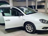 Usado Lancia Delta 120 CV (88 kW) 2012 Blanco Utilitario