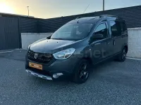 Usado Dacia Dokker Stepway 90 CV (66 kW) 2018 Gris / plata Monovolumen