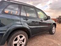 Usado Toyota RAV4 Sol 150 CV (110 kW) 2001 Verde SUV