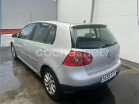 Usado VW Golf V 105 CV (77 kW) 2007 Gris / plata Berlina
