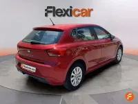 Usado Seat Ibiza Style 75 CV (55 kW) 2018 Rojo Utilitario