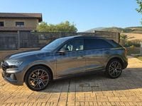 Usado Audi Q8 S-Line 286 HP (210 kW) 2022 Cinzento SUV