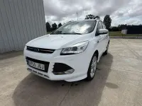 Usado Ford Kuga Titanium 150 CV (110 kW) 2015 Blanco SUV