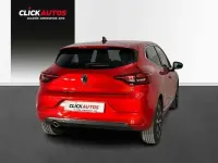 Usado Renault Clio Techno 91 CV (66 kW) 2023 Rojo Utilitario