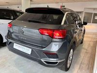 Usado VW T-Roc Advance 150 CV (110 kW) 2021 Plateado SUV