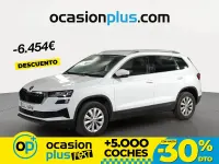 Usado Skoda Karoq Selection 115 CV (84 kW) 2024 Blanco SUV