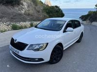 Usado Skoda Superb Elegance 160 CV (117 kW) 2013 Blanco Berlina