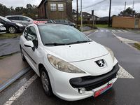 Usado Peugeot 207 75 CV (55 kW) 2009 Blanco Berlina