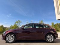 Käytetty Audi A3 Ambition 150 HP (110 kW) 2014 Punainen Sedan
