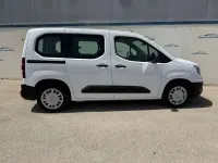 Usado Opel Combo Life Edition 102 CV (75 kW) 2021 Blanco Monovolumen