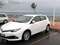 Usado Toyota Auris Active 116 CV (85 kW) 2016 Blanco Familiar