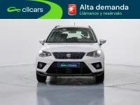 Usado Seat Arona Ecomotive 110 CV (80 kW) 2021 Blanco SUV