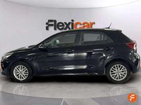 Usado Kia Rio 101 CV (74 kW) 2018 Negro Berlina