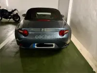 Usado Mazda MX5 Luxury 131 CV (96 kW) 2016 Gris / plata Descapotable