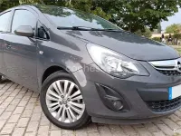 Usado Opel Corsa Color Edition 100 CV (73 kW) 2014 Gris / plata Utilitario