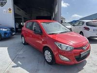 Usado Hyundai i20 84 CV (61 kW) 2012 Rojo Utilitario