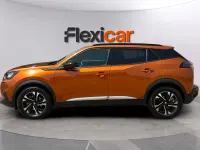 Usado Peugeot 2008 Allure 131 CV (96 kW) 2021 Naranja SUV