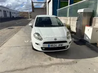 Usado Fiat Punto Easy 77 CV (56 kW) 2015 Blanco Utilitario