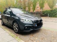 Usado BMW 225 Active Tourer iPerformance 224 CV (164 kW) 2017 Gris / plata Monovolumen