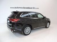 Usado Mitsubishi Outlander P-HEV 224 CV (164 kW) 2021 Negro SUV