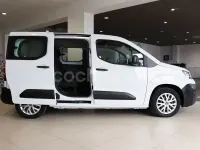 Usado Citroën Berlingo Feel 102 CV (75 kW) 2022 Blanco Monovolumen
