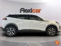 Usado Peugeot 2008 Active 101 CV (74 kW) 2023 Blanco SUV