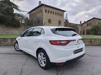 Usado Renault Mégane IV Intens 101 CV (74 kW) 2016 Blanco Utilitario