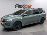 Usado Dacia Jogger Expression 101 CV (74 kW) 2023 Verde Monovolumen