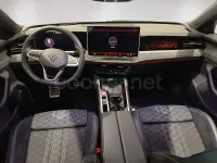 Usado VW Passat R-line 150 CV (110 kW) 2025 Rojo Familiar