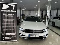 Usado VW Passat Executive 150 CV (110 kW) 2022 Blanco Familiar