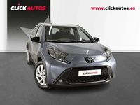 Usado Toyota Aygo X Play 72 CV (52 kW) 2025 Gris SUV