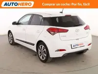 Usado Hyundai i20 Active 101 CV (74 kW) 2017 Blanco Berlina