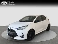 Usado Toyota Yaris Hybrid Style 116 CV (85 kW) 2022 Blanco Monovolumen