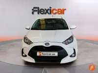 Usado Toyota Yaris Active 116 CV (85 kW) 2022 Blanco Utilitario